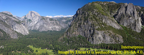 View from Columbia Rock on Yosemite Falls Trail